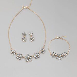 Alluring Flowers 3 piece Set